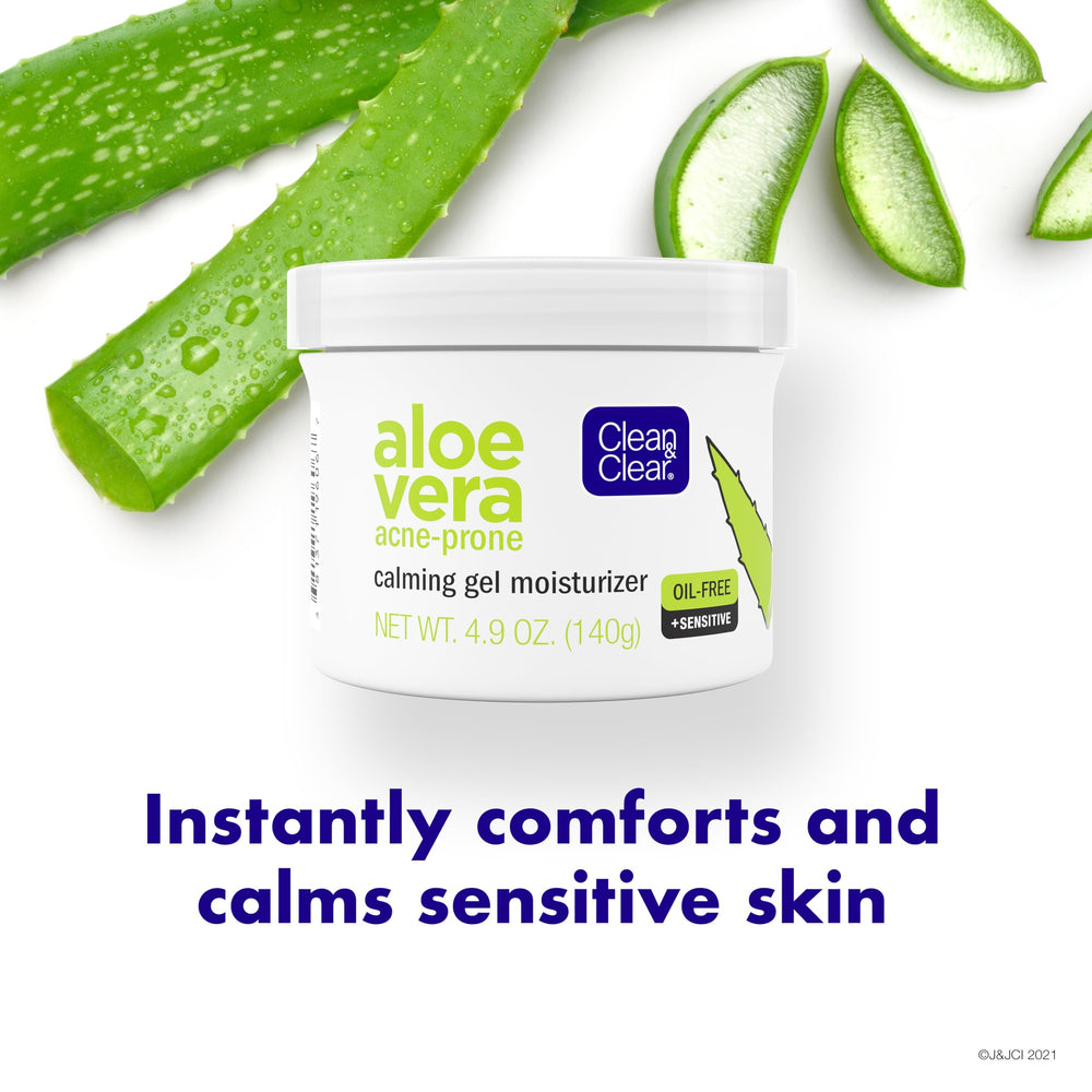 Clean & Clear Aloe Vera Calming Gel being applied after cleansing for daily care.