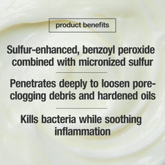 CONTROL CORRECTIVE Clear Med 10% lotion texture ready for smooth absorption.