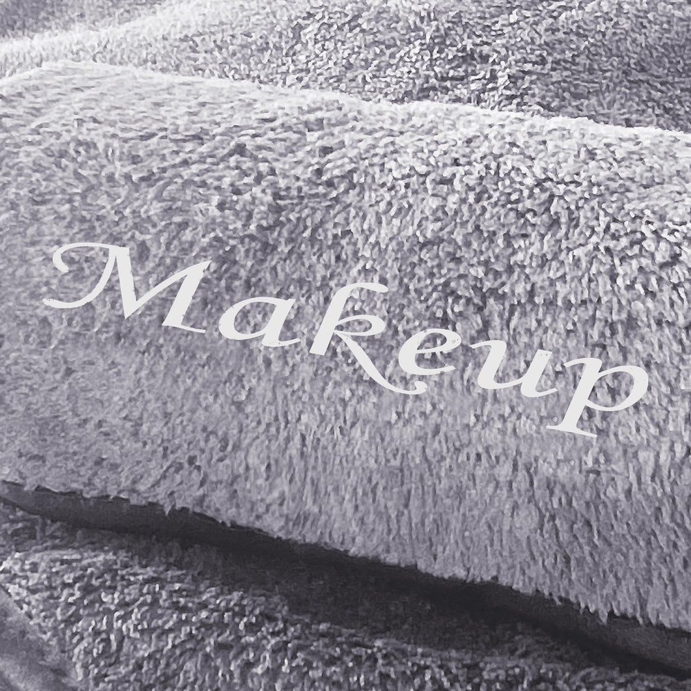 Cosy Family coral fleece microfiber cloths offering plush, quick-drying cleansing.