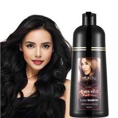 CSFDXD Natural Black Hair Dye Shampoo bottle pouring for quick gray coverage