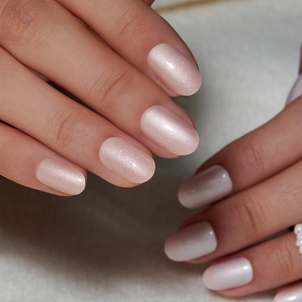Curvlife nail glue and adhesive tabs set provides secure wear during daily activities.
