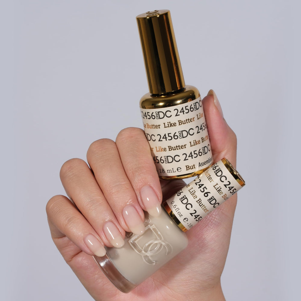 DAISY DND duo-pack showing matching colors for a cohesive mani-pedi.