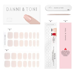 DANNI & TONI UV light curing preserves long-lasting shine up to two weeks.