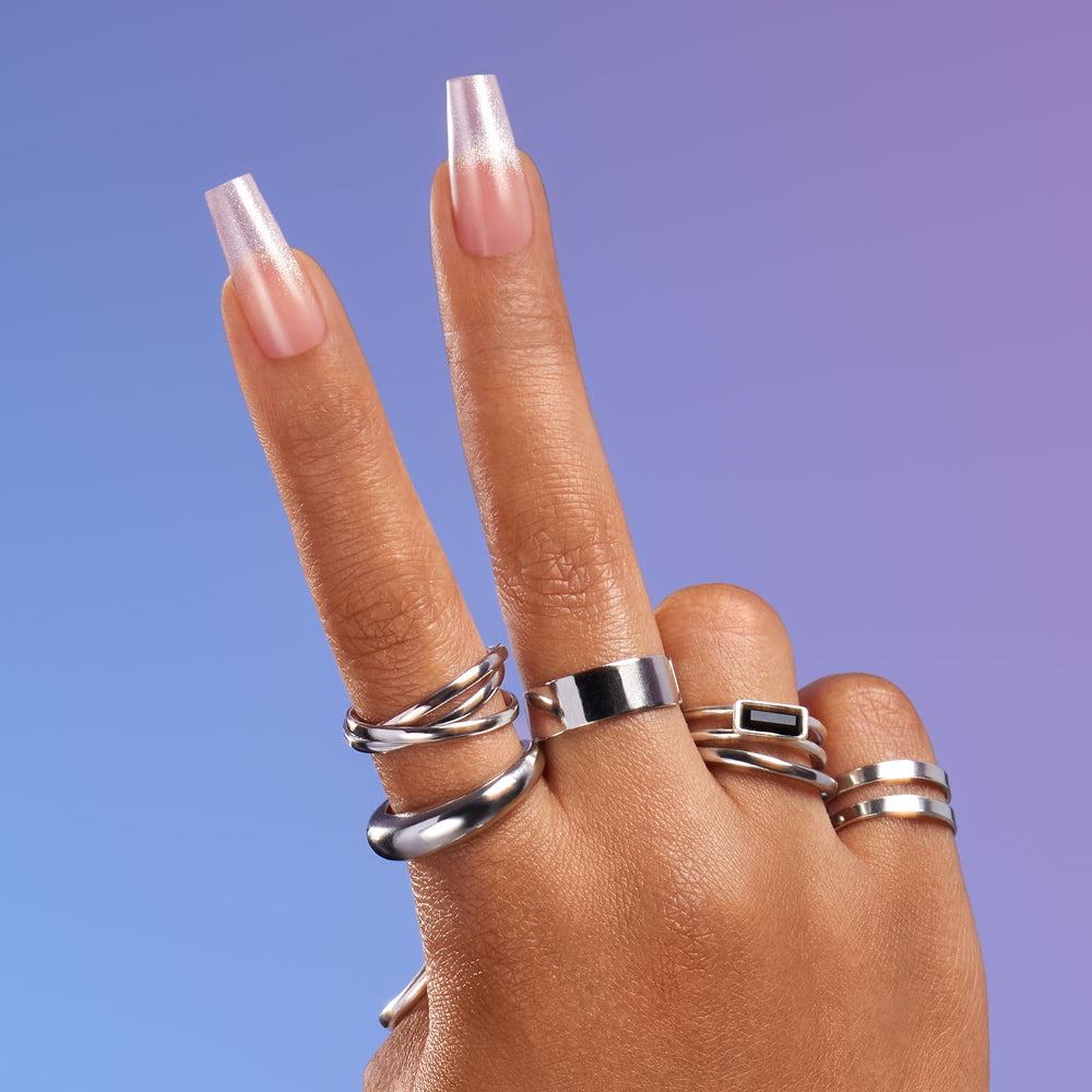 Dashing Diva GelXtend 14-day wear nails with secure adhesion and shine.