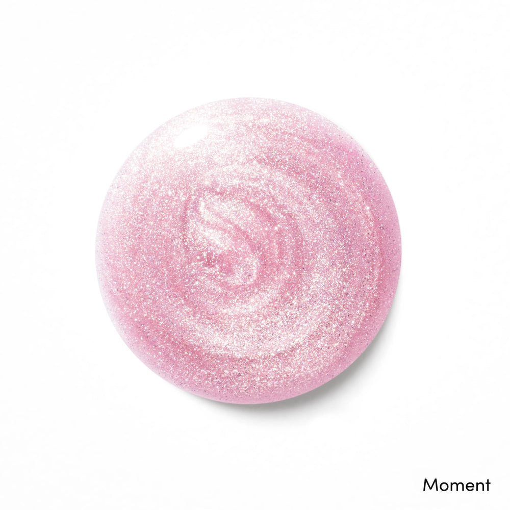 Dashing Diva shine finish on nails after one-step application.