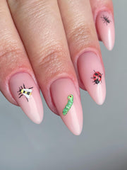 Playful prints by Deco Beauty Critters for easy style changes