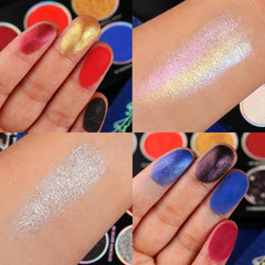 DE'LANCI Iridescent purple shimmer swatch captures rainbow-like light play.