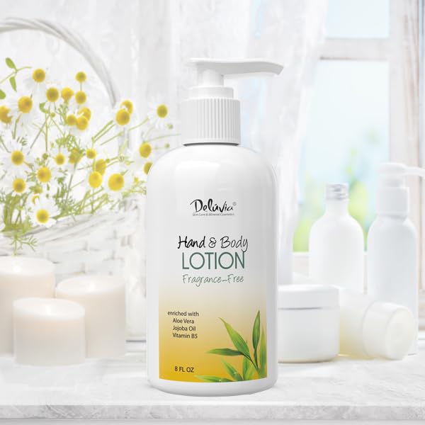 DELÚVIA skincare guide included in the box