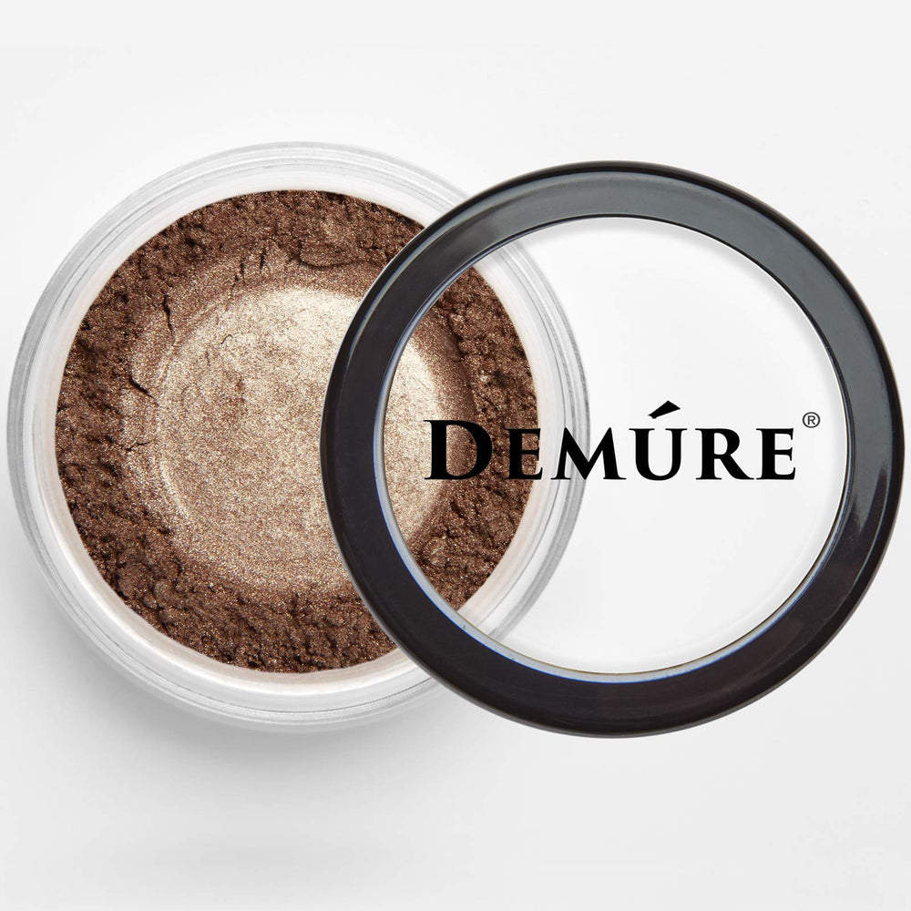 Demure Mineral Eye Shadow Brownstone Sparkle palette offers natural shimmer for versatile looks.