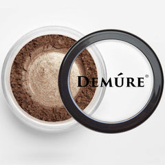 Demure Mineral Eye Shadow Brownstone Sparkle palette offers natural shimmer for versatile looks.