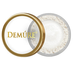 Demúre Snowflake Mineral Eye Shadow palette with shimmering pigments for versatile looks.