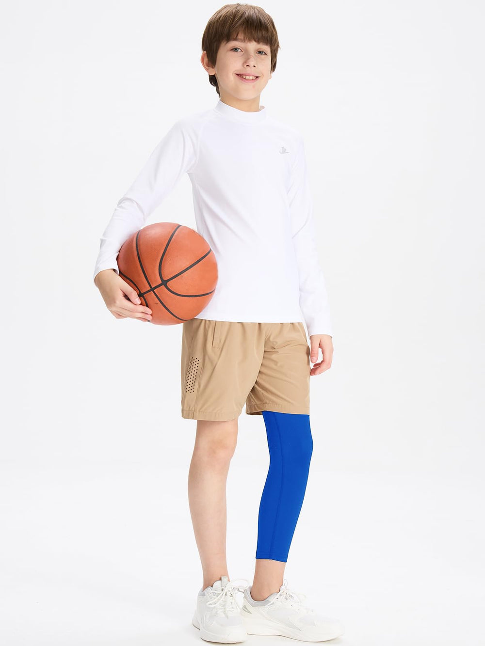 DEVOROPA Youth Four-Way Stretch enables a wide range of motion