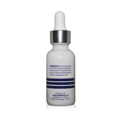 Dinur Vitaplex serum massage scene highlighting smoother texture.