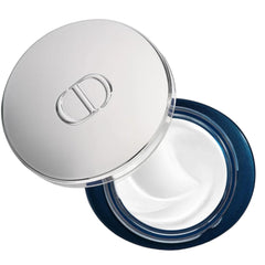 Dior Capture Totale night cream texture closeup showing luxurious consistency and radiance