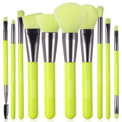Docolor beginner-friendly kit with labeled handles supports easy learning.