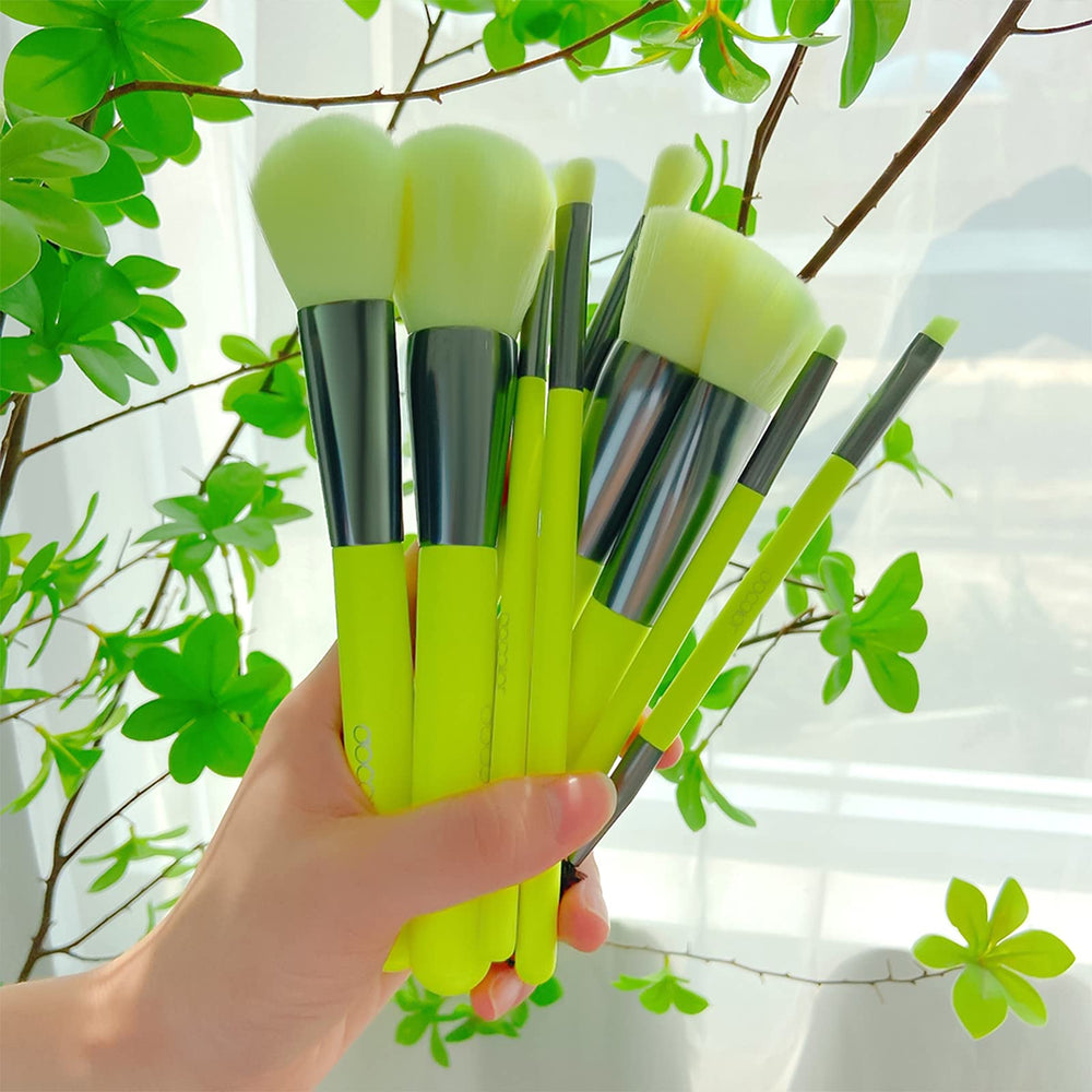 Docolor vegan cruelty-free bristles designed for sensitive skin.