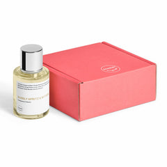 Dossier Bubbly Spritz wearer on wrist ready for daily use