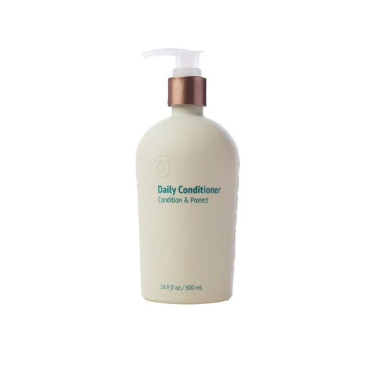 doTERRA Daily Conditioner bottle for color-safe hydration across all hair types.