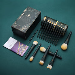 Eigshow lip brush offers precise color application.