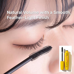 Ekais dual‑action brush closeup demonstrating lift and precision for curl