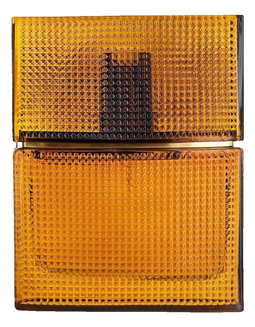Elizabeth and James Nirvana Bourbon packaging box offers gift-ready presentation.