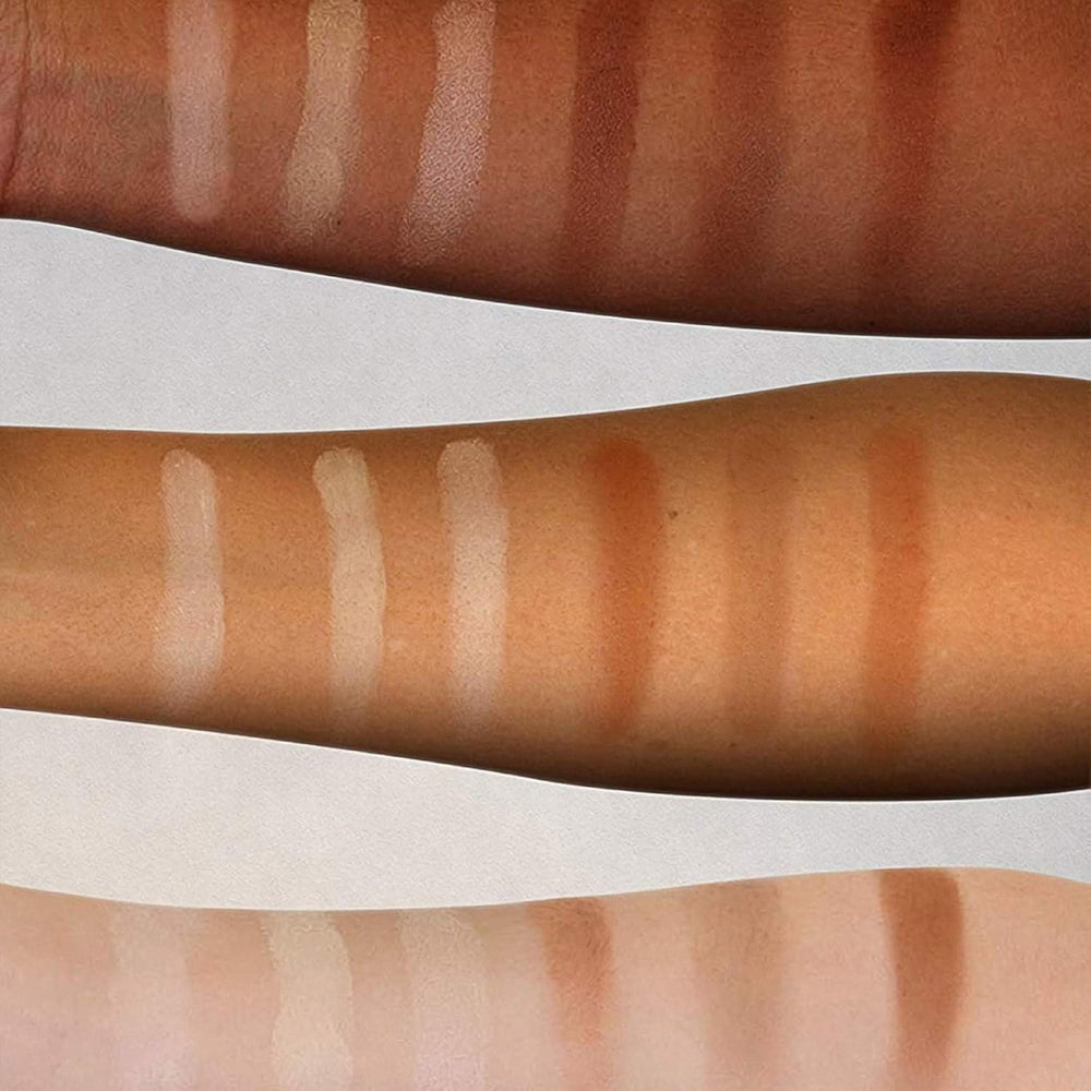 Elizabeth Mott contour swatches close-up showing versatile color for skin tones