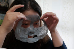 Elizavecca Milky Piggy Hell Pore Clean Up Mask dry film on skin