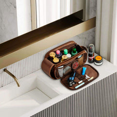 Elviros travel toiletry bag double zipper opening, quick access to contents.