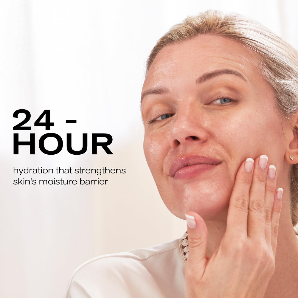 Neck application of Phelityl Reviving Cream for targeted hydration
