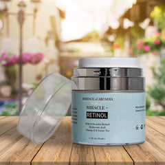 Green tea in Essence Of Arcadia Retinol Moisturizer offers antioxidant protection.