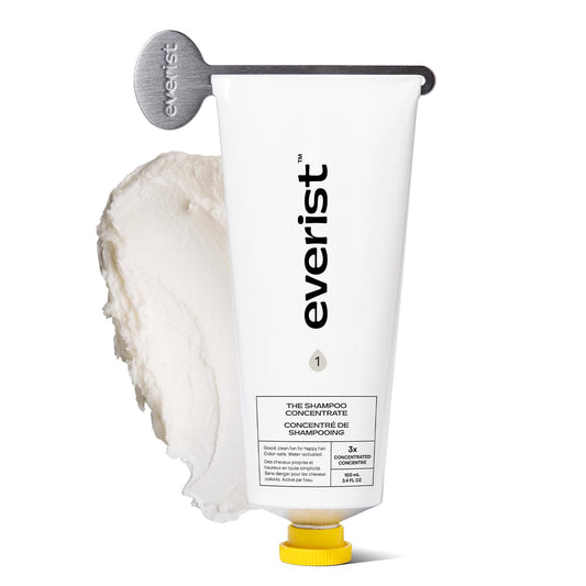 Everist Shampoo Concentrate tube ready for use, offering waterless, ultra-concentrated cleansing for all hair types.