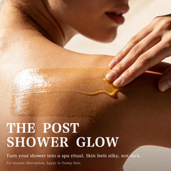 Fankr Desert Silk Oil pour on a pump to reveal quick absorption.