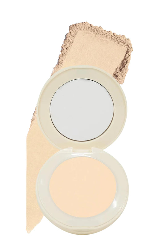 Farmasi BB All-in-One Powder compact front shows natural, lightweight finish for daily wear.