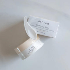 FARMASi Dr. C. Tuna cleansing balm focus on shea butter within formula for nourishment.
