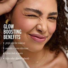 First Aid Beauty Radiance Pads cucumber-toned skin for balanced complexion.