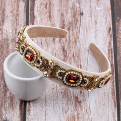 Florate adjustable-fit headband supports comfortable wear for various hairstyles.
