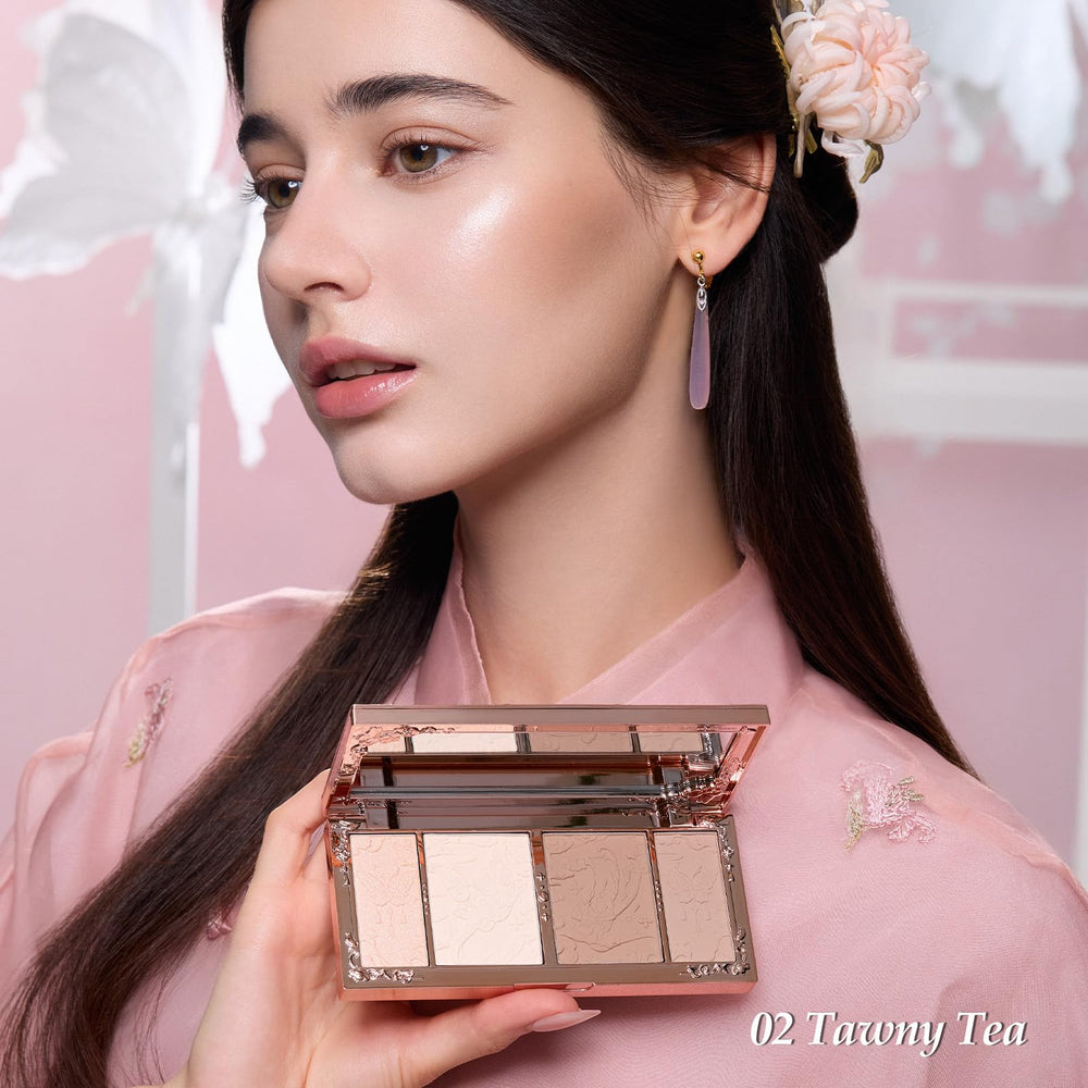Flower Knows bronzer warms skin with natural sun-kissed definition