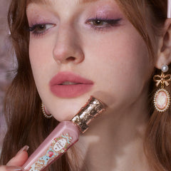 Close-up of the soft-pink matte finish for a cloud-like look.