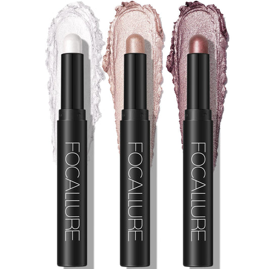 FOCALLURE 3-in-1 eyeshadow and eyeliner pen shimmer in action for quick multitasking.