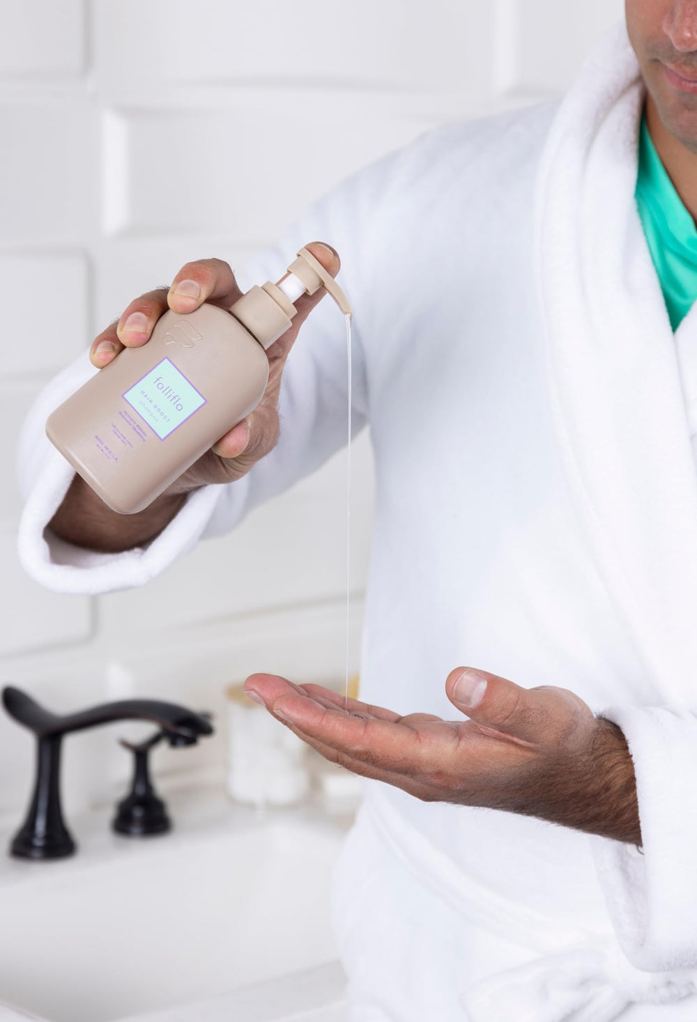 Scalp-care scene with Folliflo demonstrating balanced cleansing and shine.