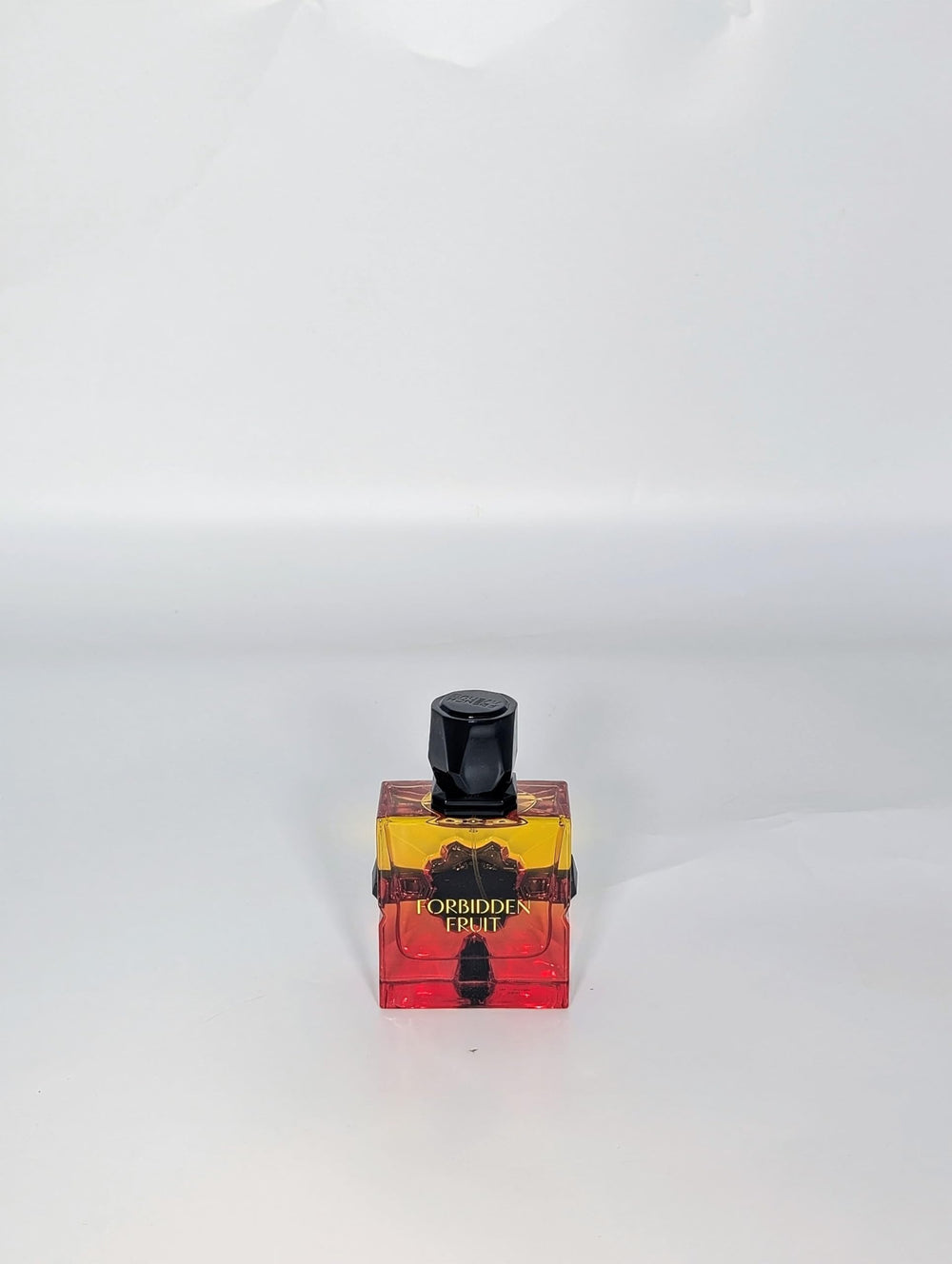 French Avenue Aromatix Forbidden Fruit amber-vanilla base, warmth and lasting projection.