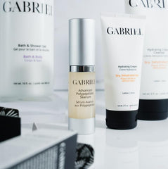 Close-up of Searum ingredients, highlighting kelp and seaweed extracts