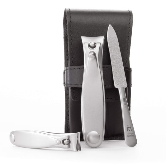 GERMANIKURE small nail clipper for precise trims on the go.
