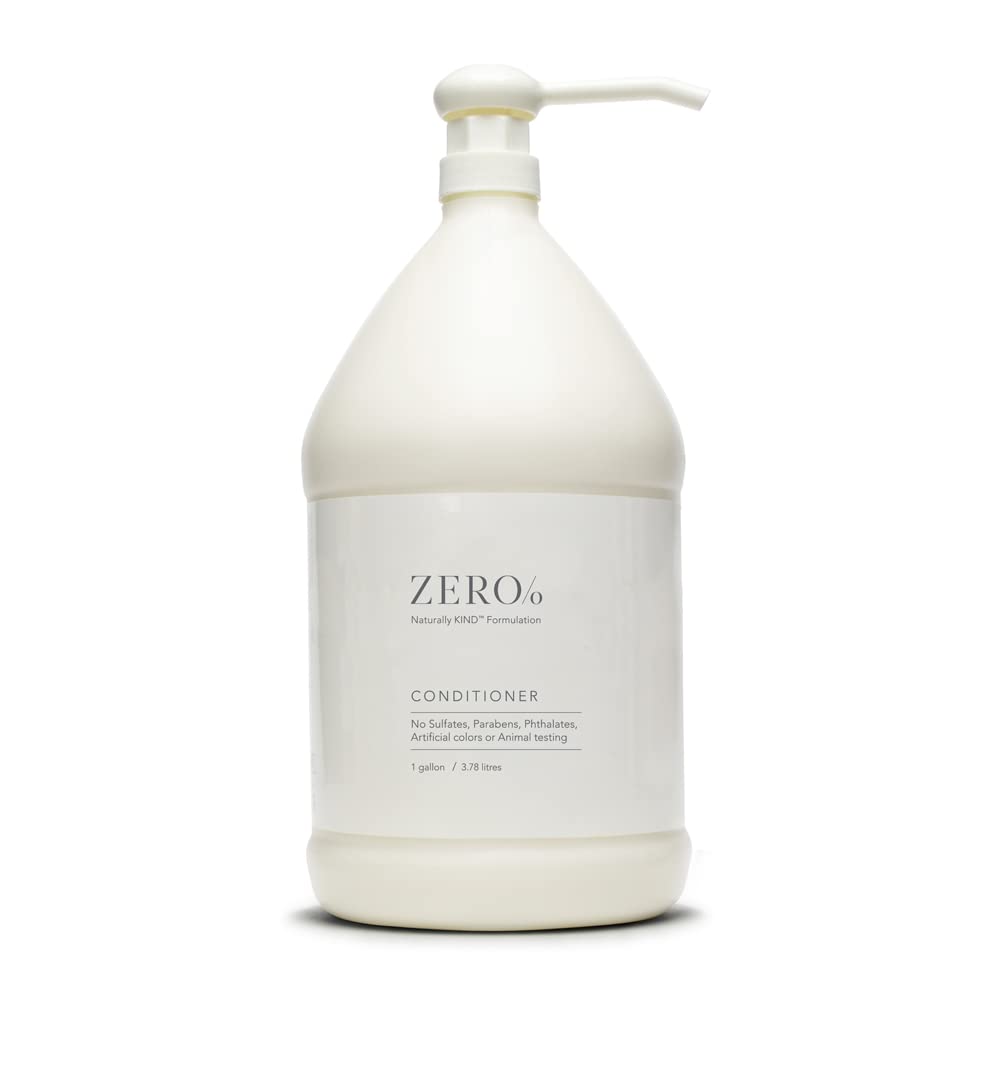 Gilchrist & Soames Zero% Conditioner bottle pour delivers fresh, light lather for all hair types.