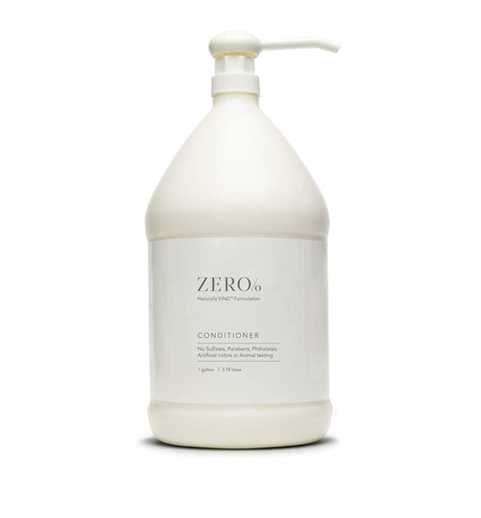 Gilchrist & Soames Zero% Conditioner bottle pour delivers fresh, light lather for all hair types.