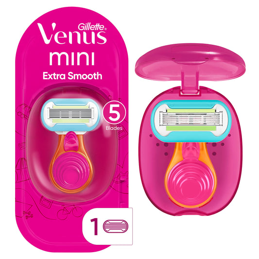 Gillette Venus Snap Cosmo Pink razor in purse-ready form for quick on-the-go smoothing.