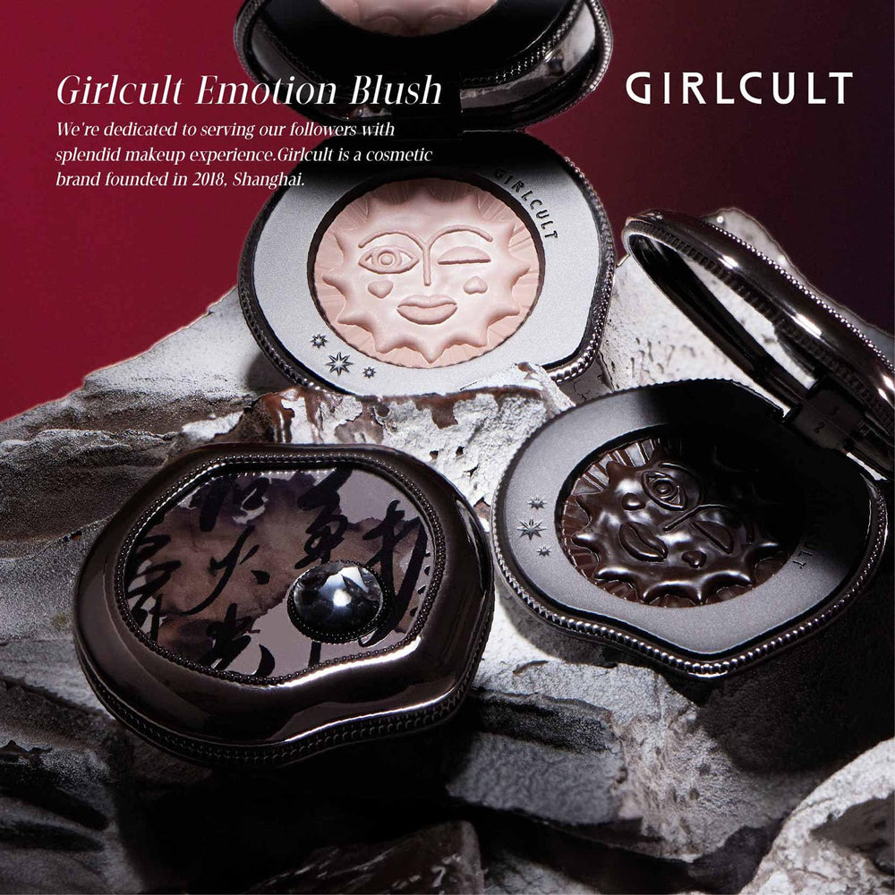 GIRLCULT Cream-to-Powder Blush feels air-light and comfortable on cheeks.