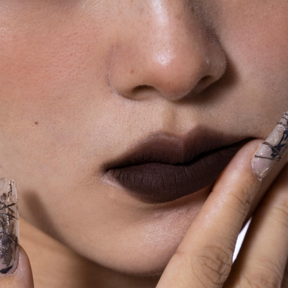 GIRLCULT Matte Lip Stain comfort-texture feels lightweight and non-drying for all-day comfort.