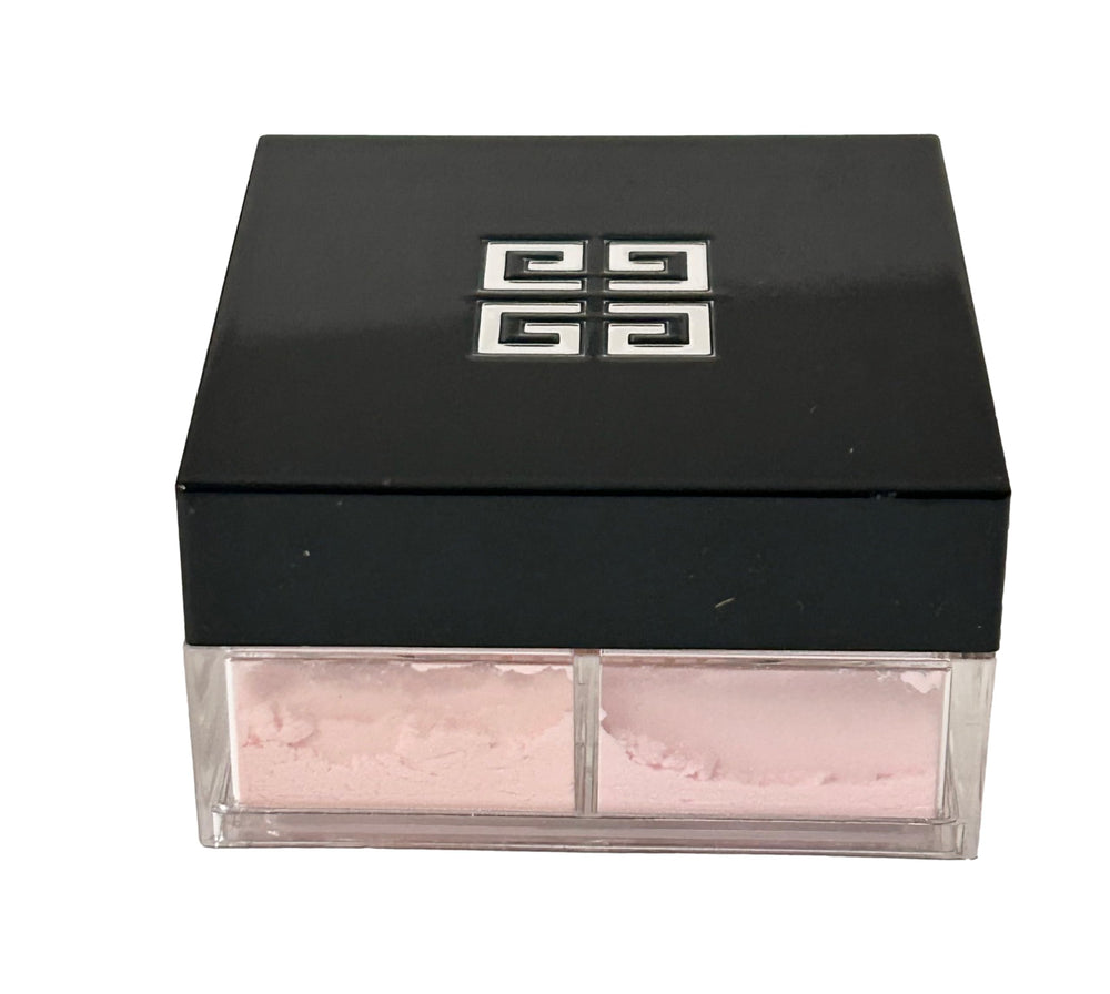 Close-up of Givenchy Prisme Libre delivering a crease-free, long-lasting matte look.