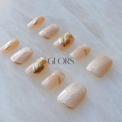 GLORS Flower Dance nails versatile designs pair with many outfits